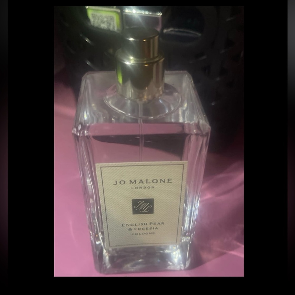 Jo Malone english pear and freesia